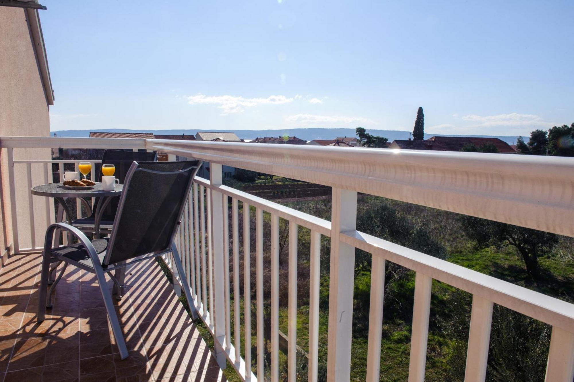 Apartman Sunny Vacay Kaštela Buitenkant foto