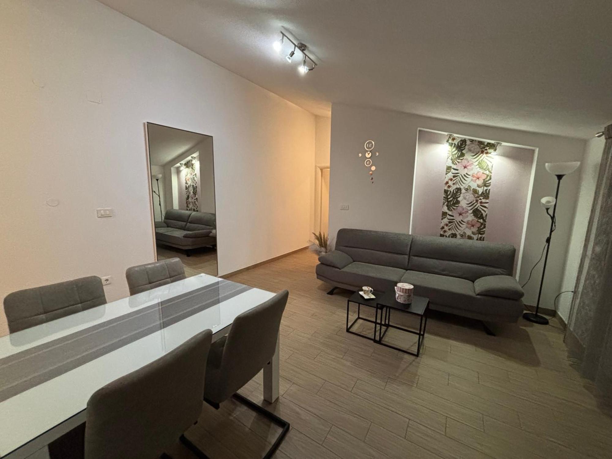 Apartman Sunny Vacay Kaštela Buitenkant foto