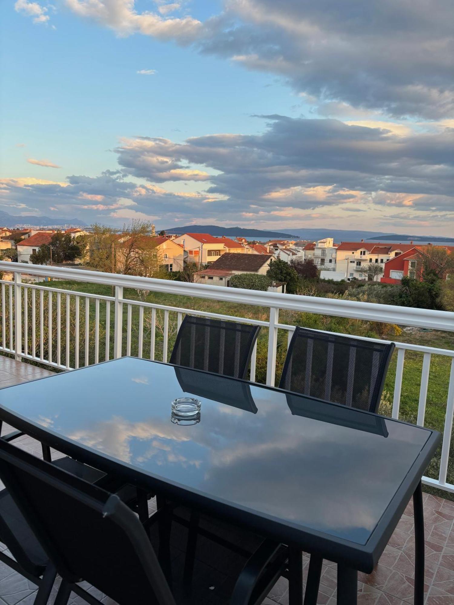 Apartman Sunny Vacay Kaštela Buitenkant foto