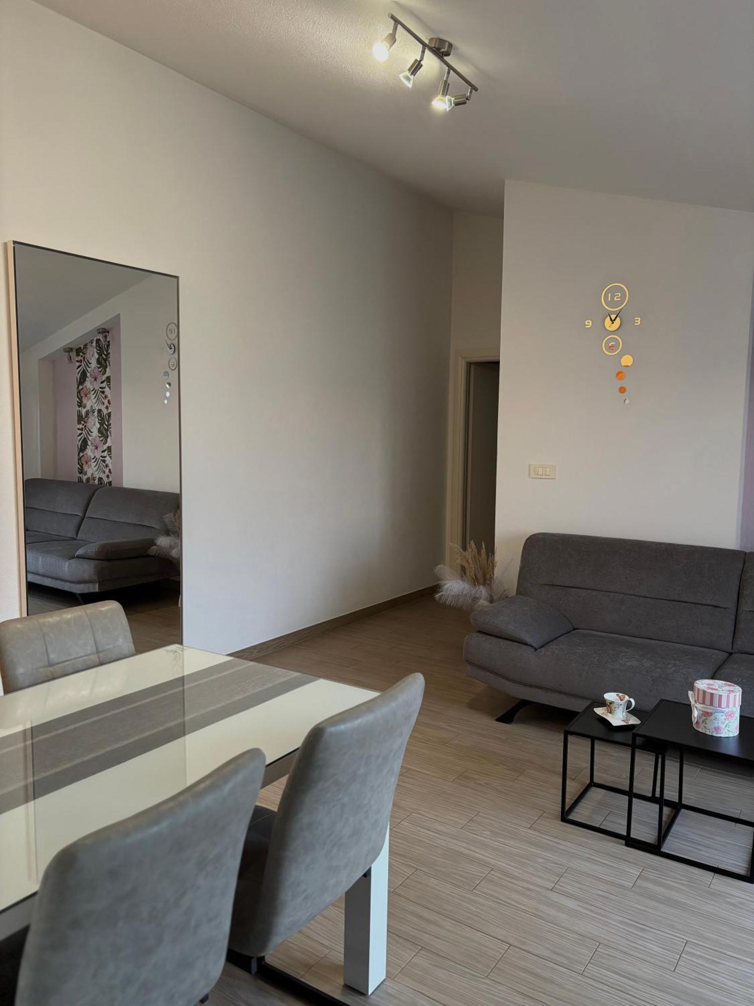 Apartman Sunny Vacay Kaštela Buitenkant foto